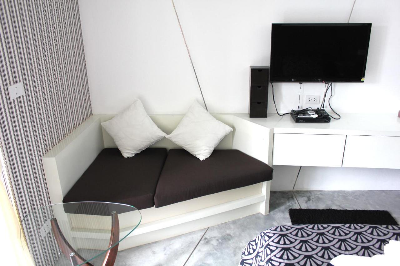 Replay Apartment Strand Bang Rak